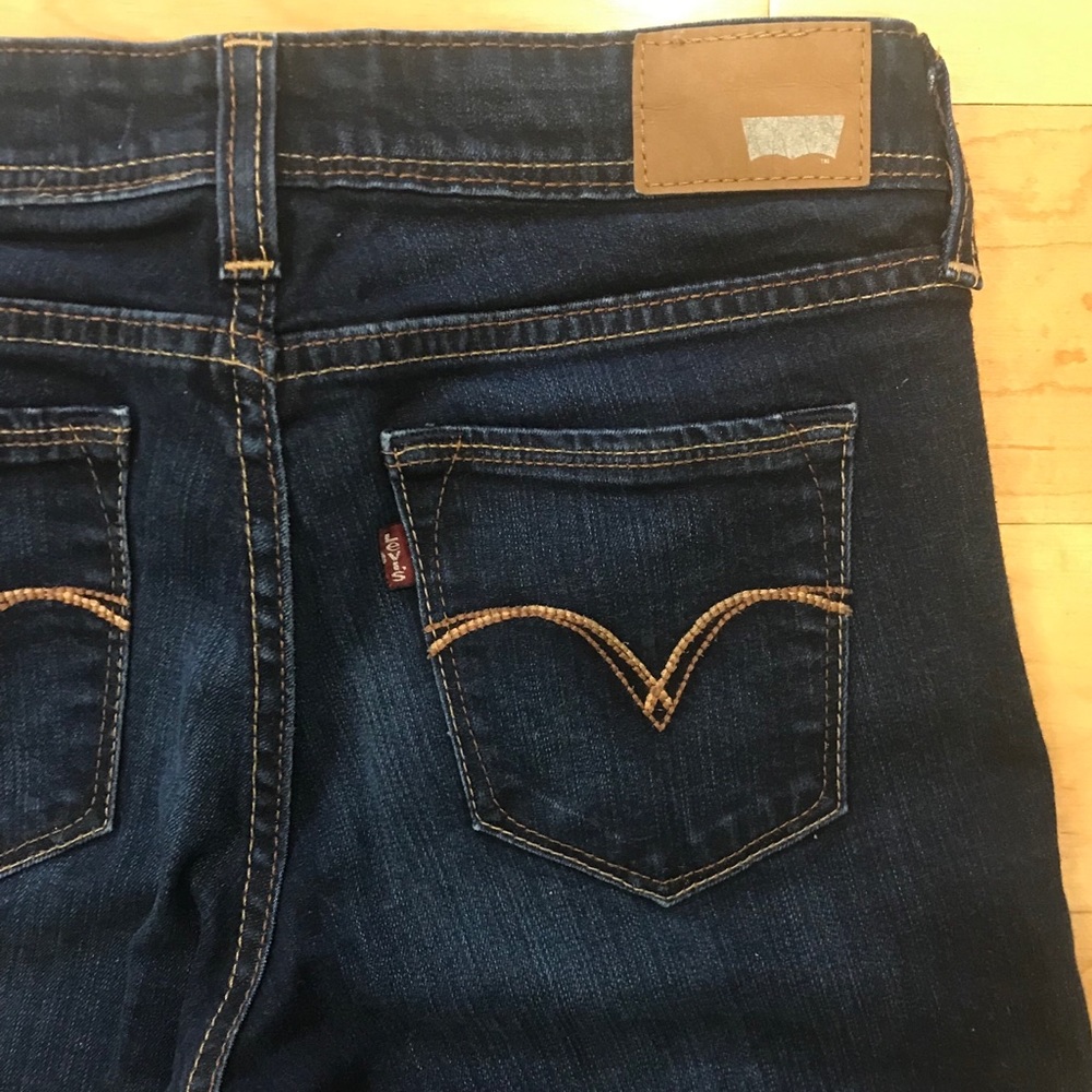 Levi’s Straight Leg Jeans